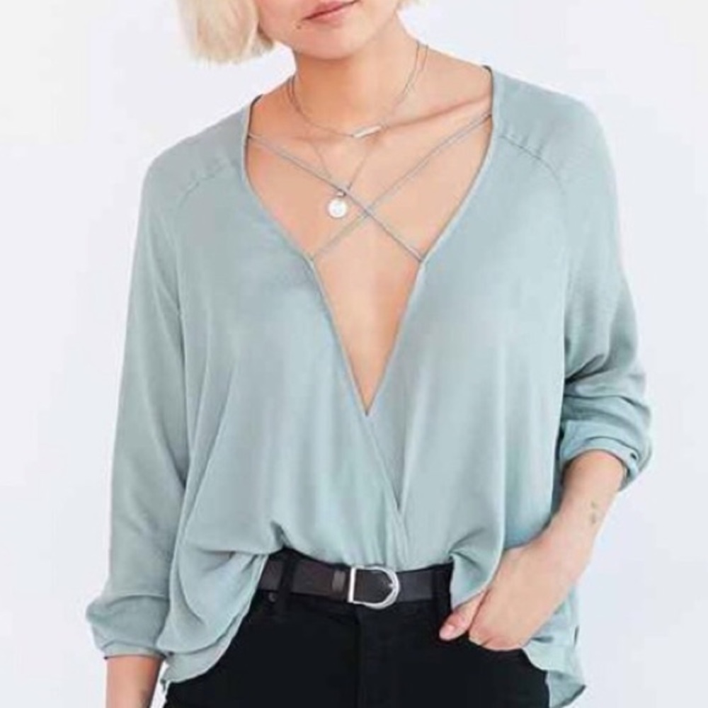 XS Silence + Noise Turquoise Top